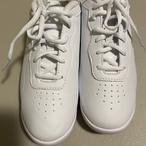 Fila sz 7 NWOT Coolmax sneakers